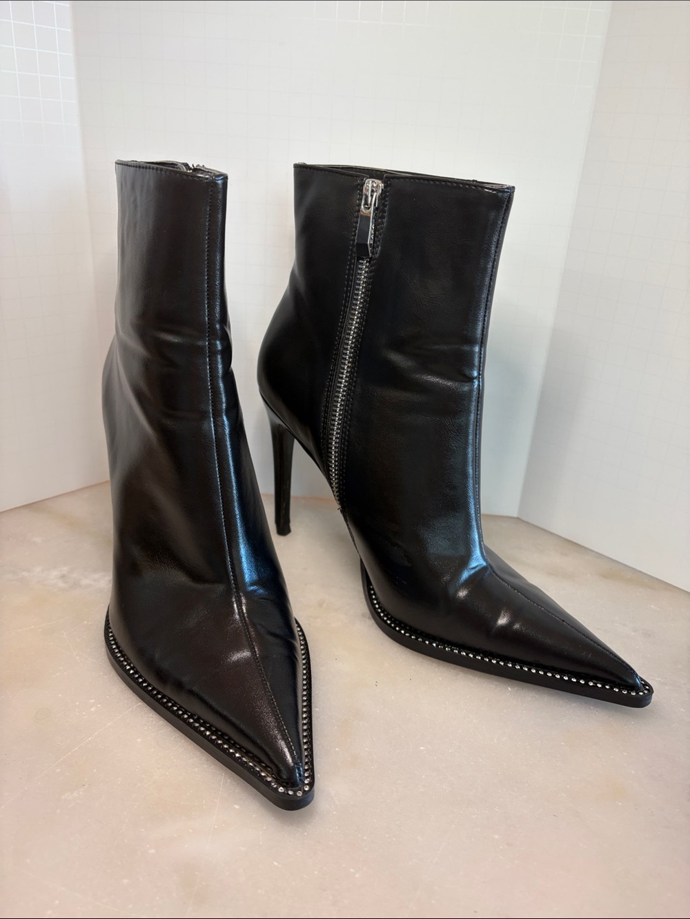 EUC Zara Black Pointed-Toe Stiletto Ankle Boots with Side Zip SIZE 8